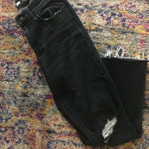 Old Navy The Power Jean Black Distressed Jeans